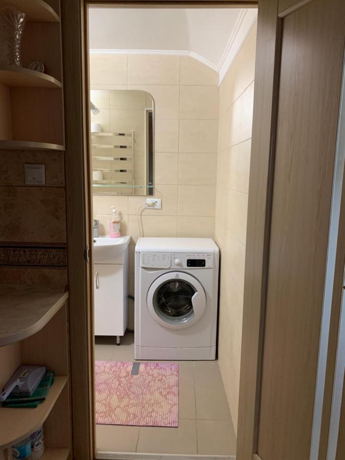 לבוב Затишна Оселя / Уютные Апартаменты / Cosy Home מראה חיצוני תמונה